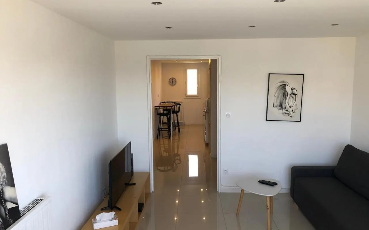 La Vague Appartement cosy avec balcon pour 5 personnes à Marseille
