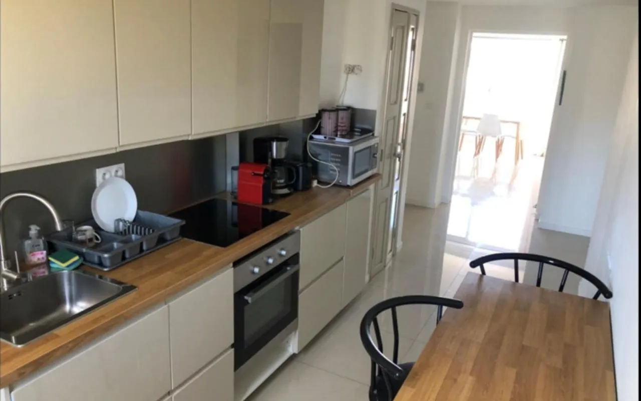 La Vague Appartement cosy avec balcon pour 5 personnes à Marseille 0*,  France