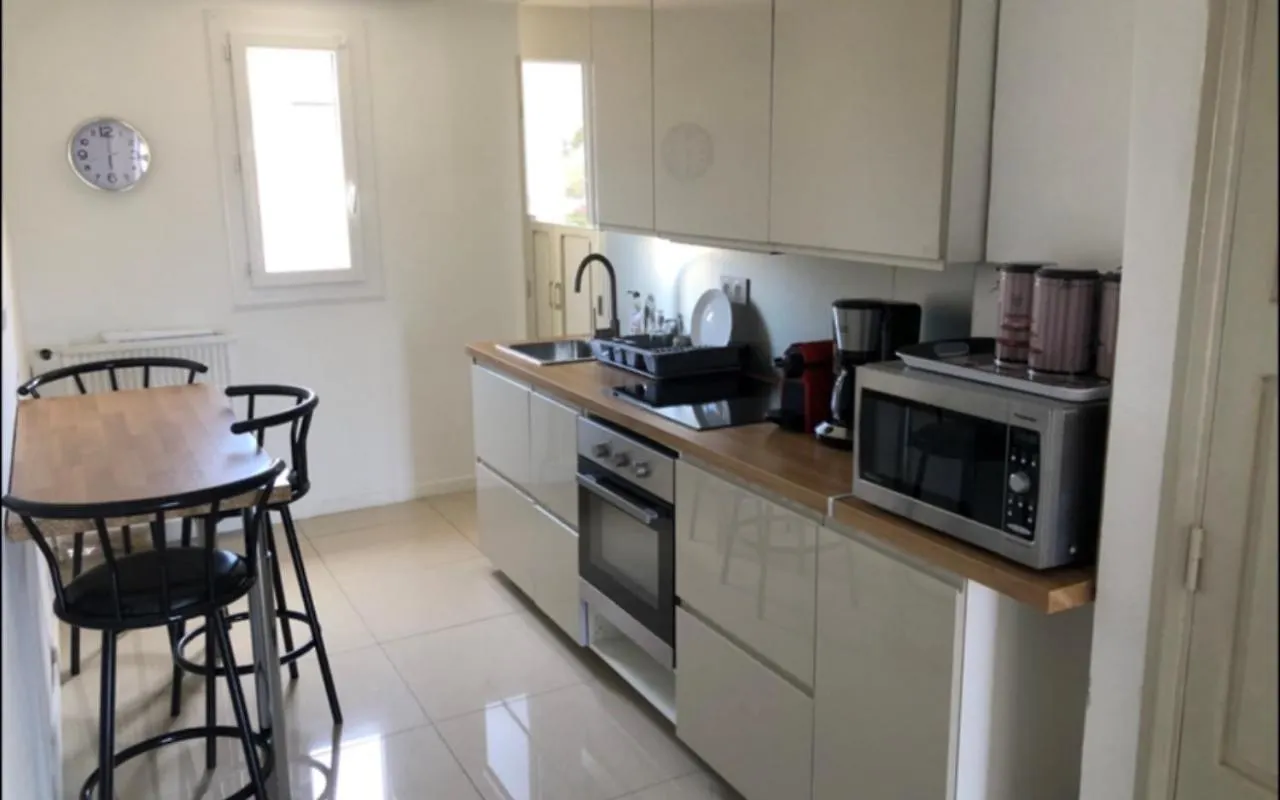 La Vague Appartement cosy avec balcon pour 5 personnes à Marseille